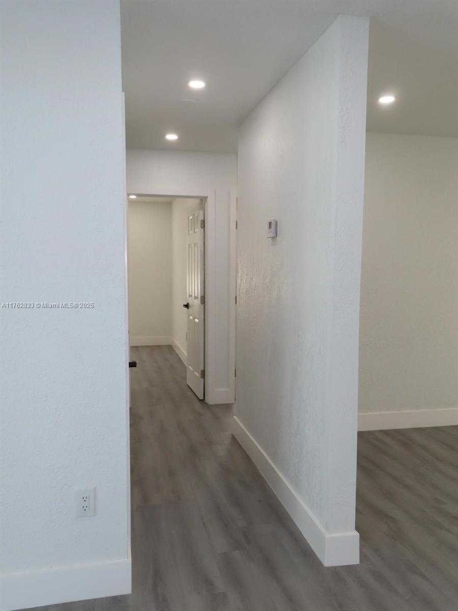 Small Image of 95 SOUTH WEST 17TH TER, Homestead Number 26