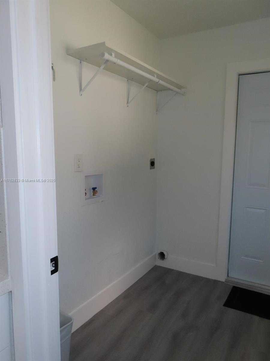 Small Image of 95 SOUTH WEST 17TH TER, Homestead Number 45