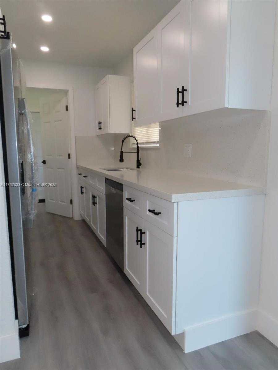 Small Image of 95 SOUTH WEST 17TH TER, Homestead Number 48