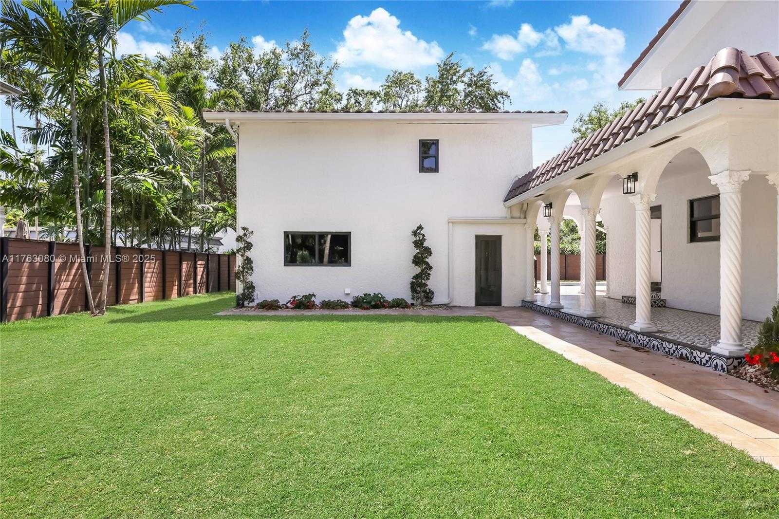 Small Image of 440 NORTH EAST 94TH ST, Miami Shores Number 27