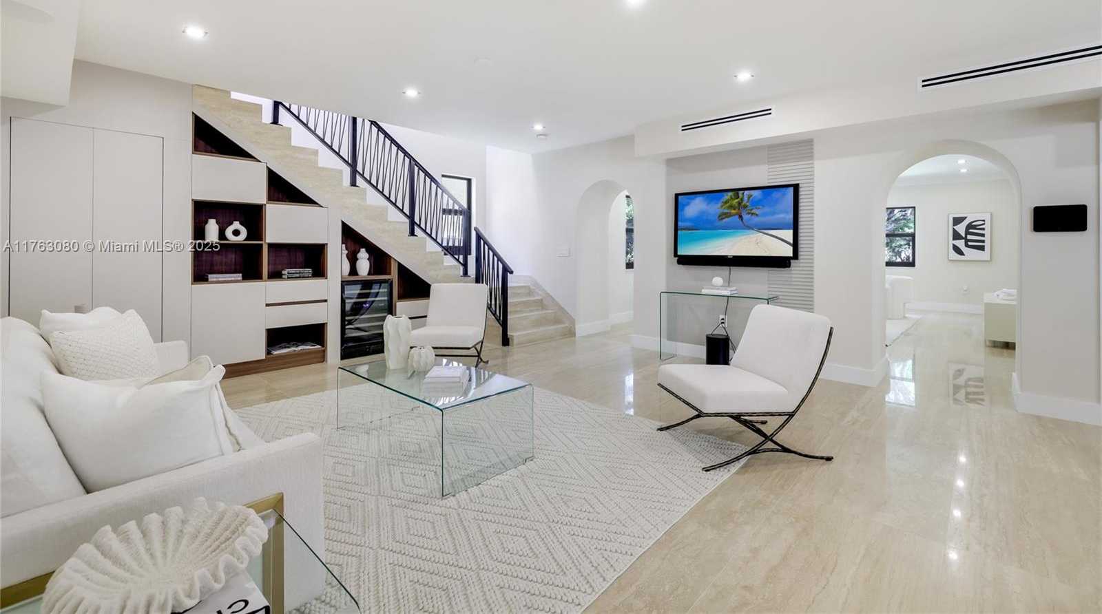 Small Image of 440 NORTH EAST 94TH ST, Miami Shores Number 5