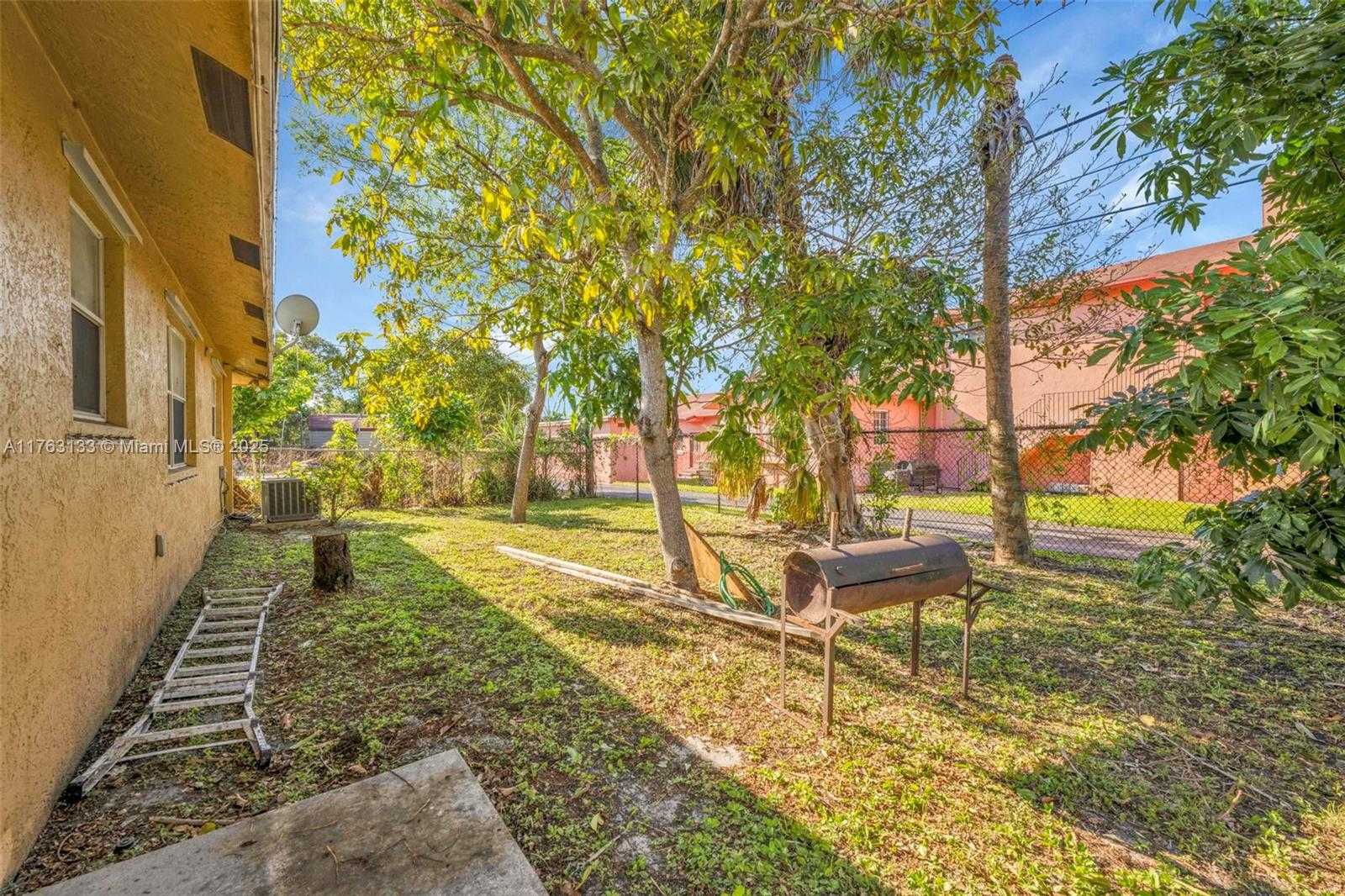Small Image of 2855 NORTH WEST 7TH ST, Fort Lauderdale Number 12