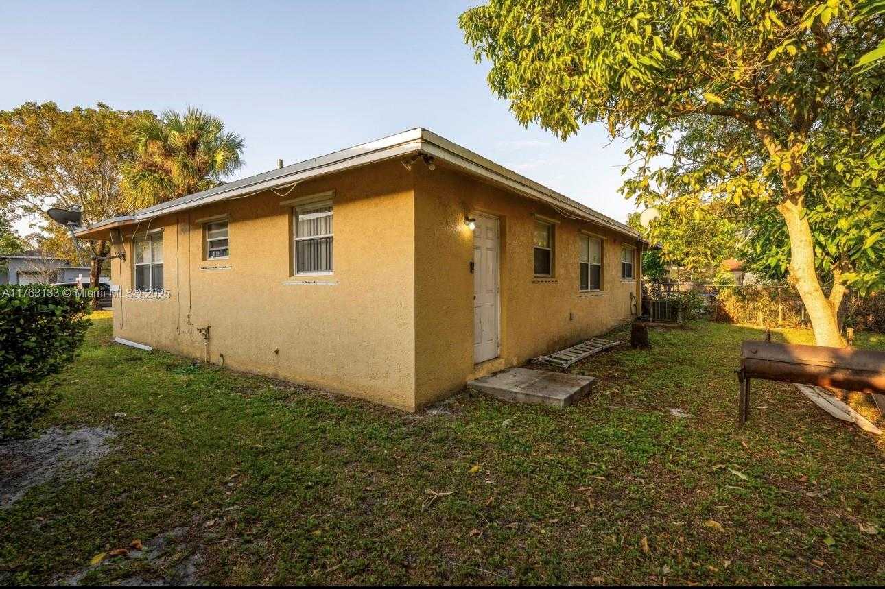 Small Image of 2855 NORTH WEST 7TH ST, Fort Lauderdale Number 18