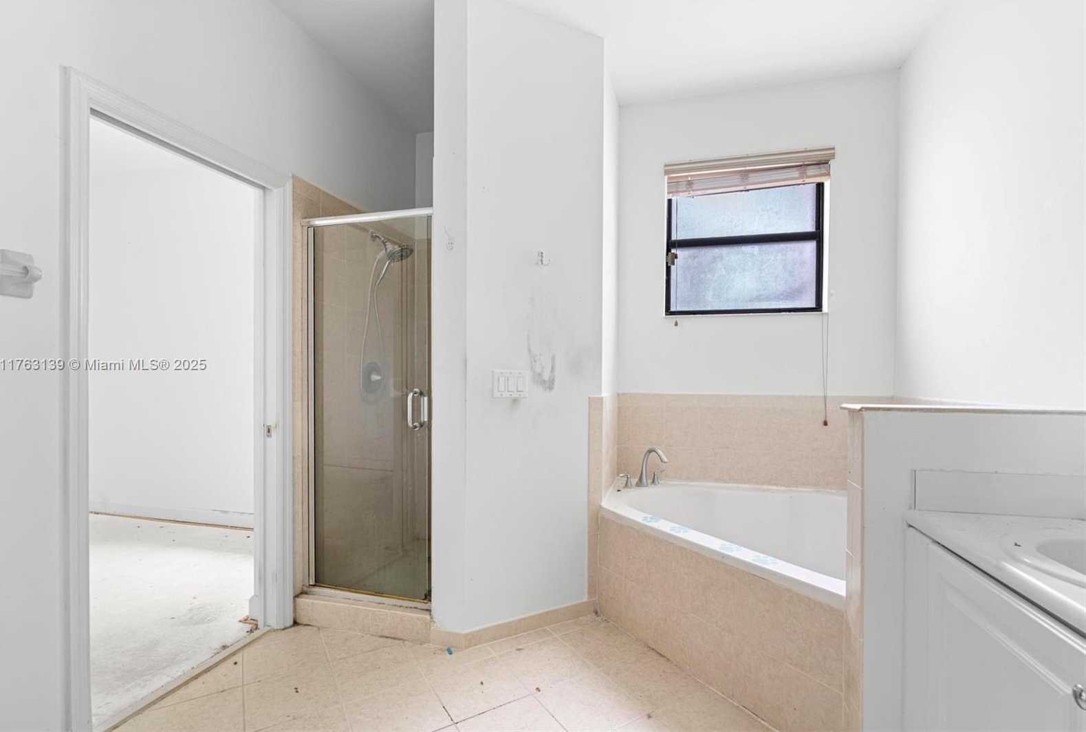 Small Image of 601 SOUTH EAST 37TH PL, Homestead Number 16