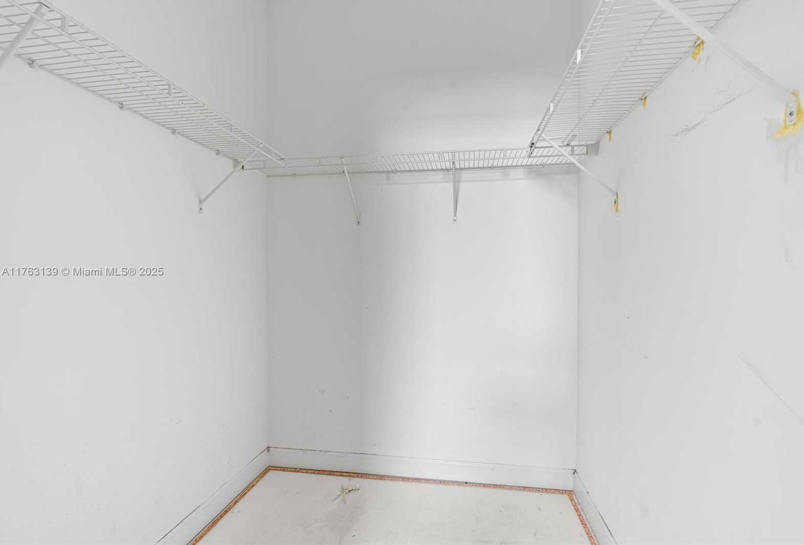 Small Image of 601 SOUTH EAST 37TH PL, Homestead Number 17