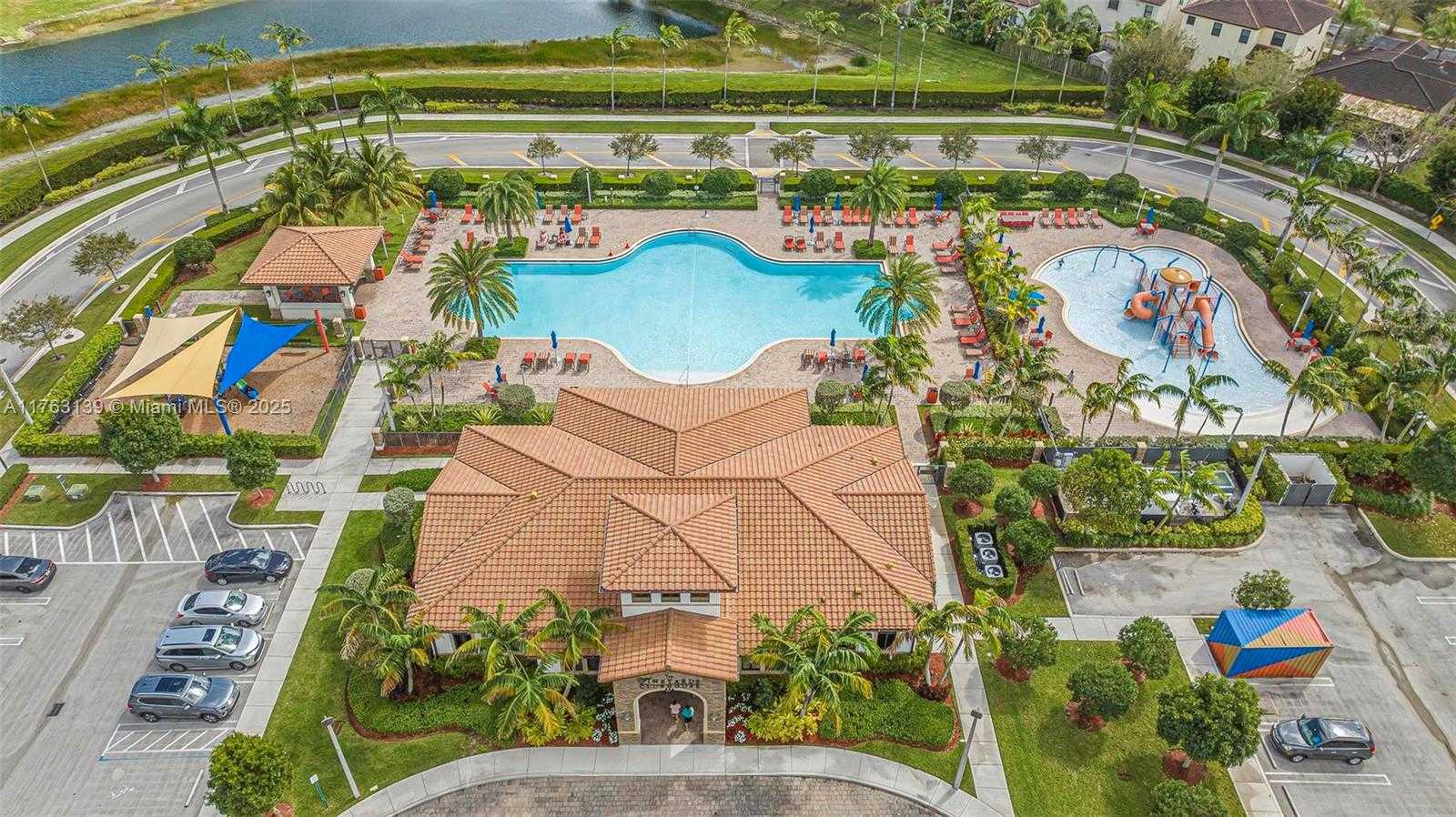 Small Image of 601 SOUTH EAST 37TH PL, Homestead Number 22