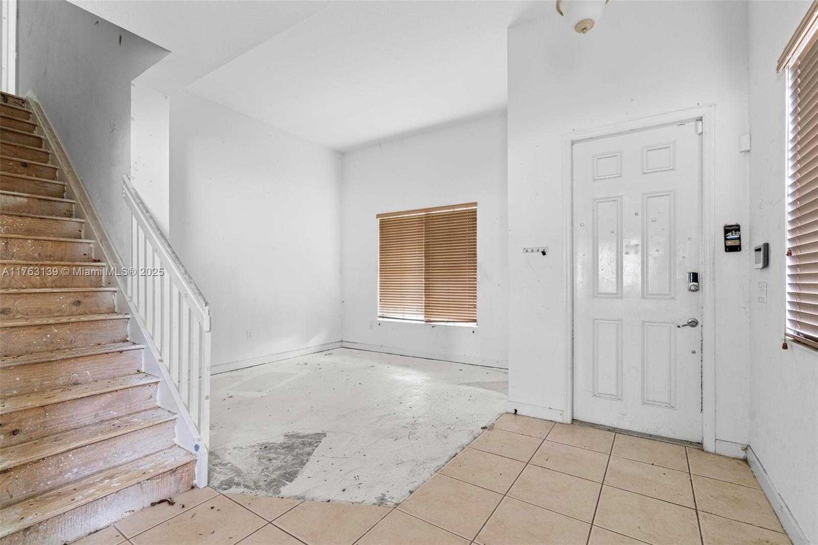 Small Image of 601 SOUTH EAST 37TH PL, Homestead Number 4