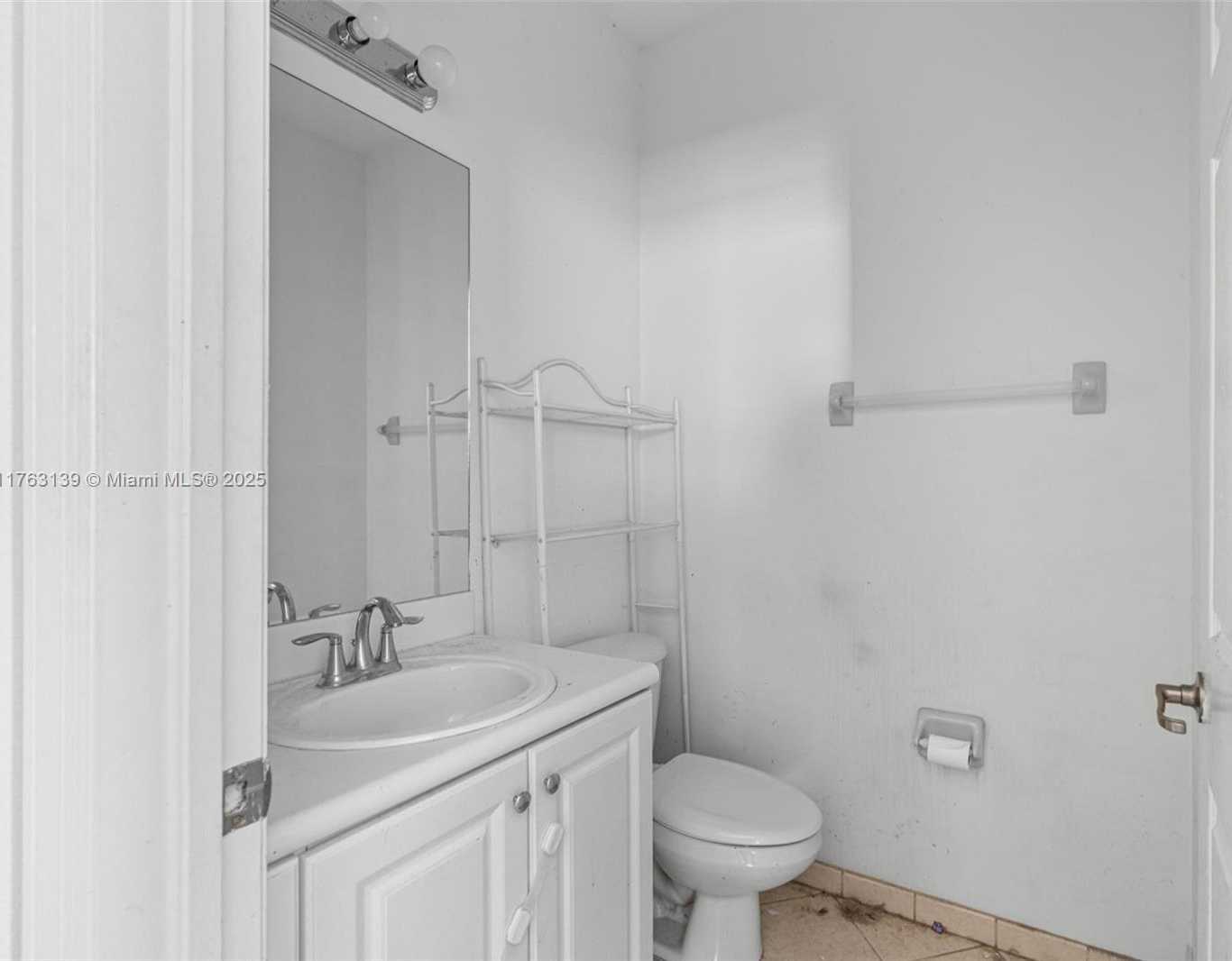 Small Image of 601 SOUTH EAST 37TH PL, Homestead Number 9
