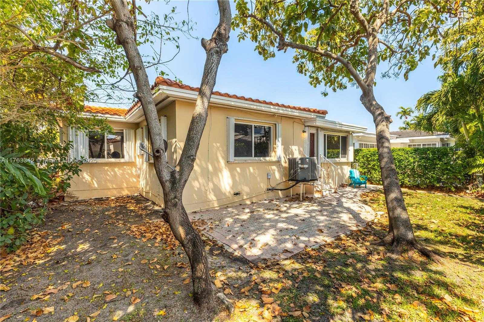 Small Image of 9457 CARLYLE AVE, Surfside Number 47