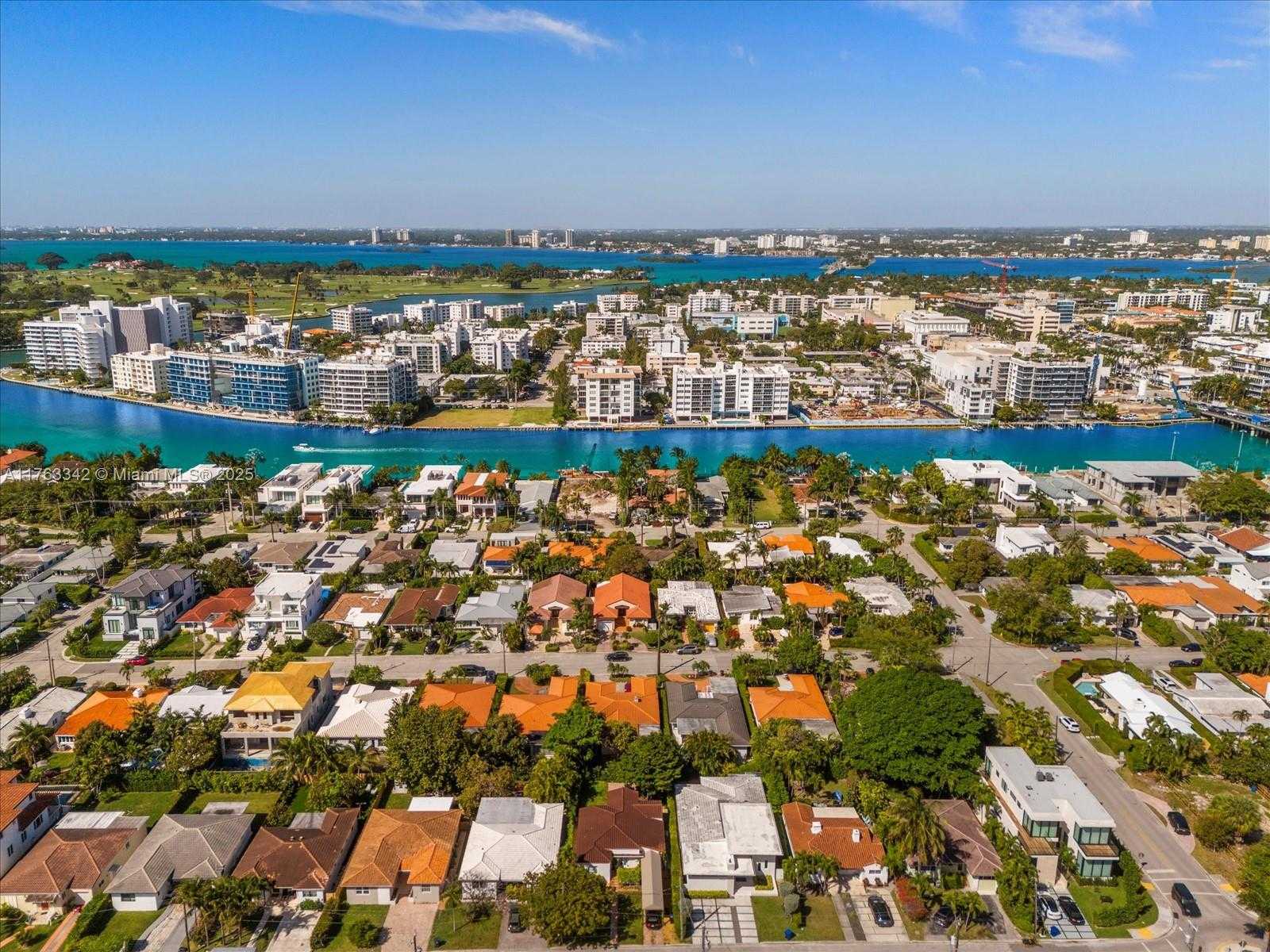 Small Image of 9457 CARLYLE AVE, Surfside Number 61
