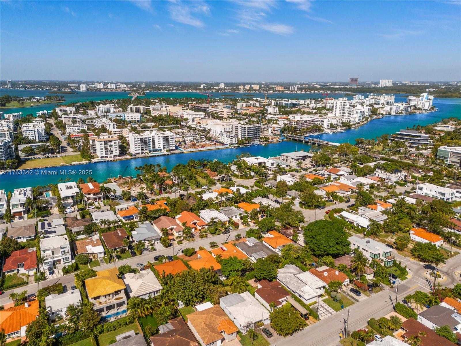 Small Image of 9457 CARLYLE AVE, Surfside Number 62