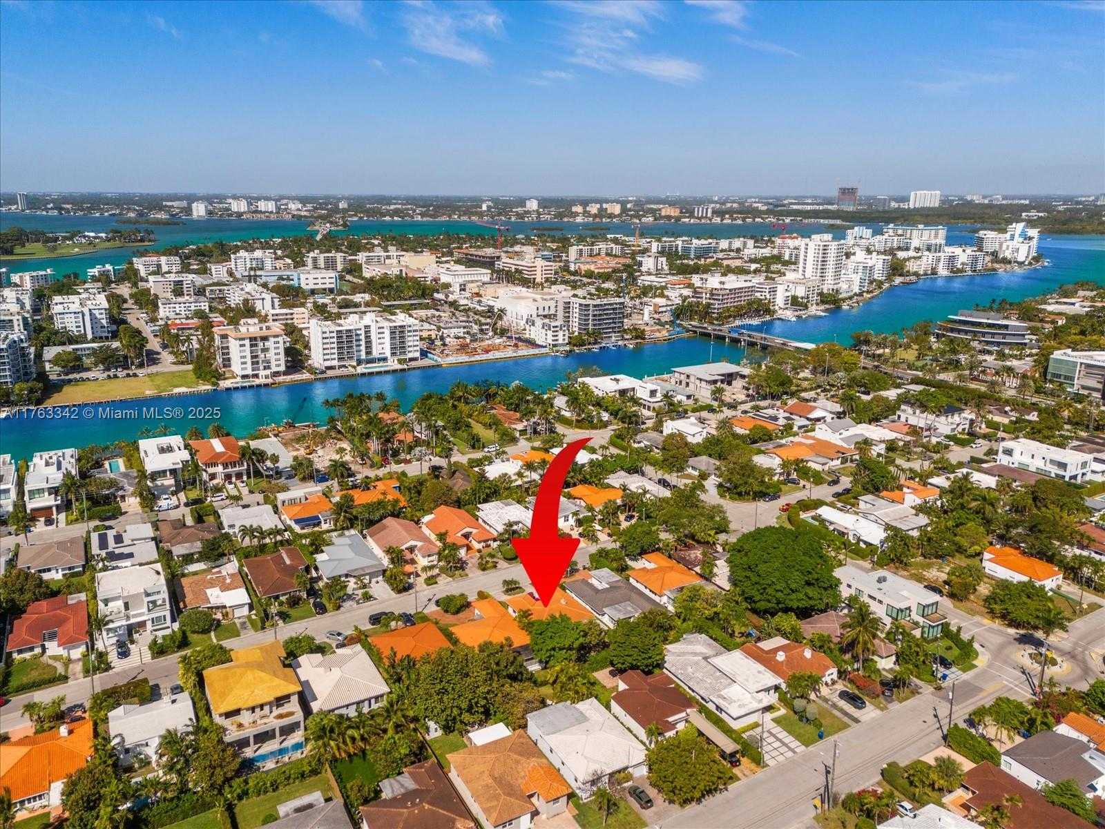 Small Image of 9457 CARLYLE AVE, Surfside Number 64