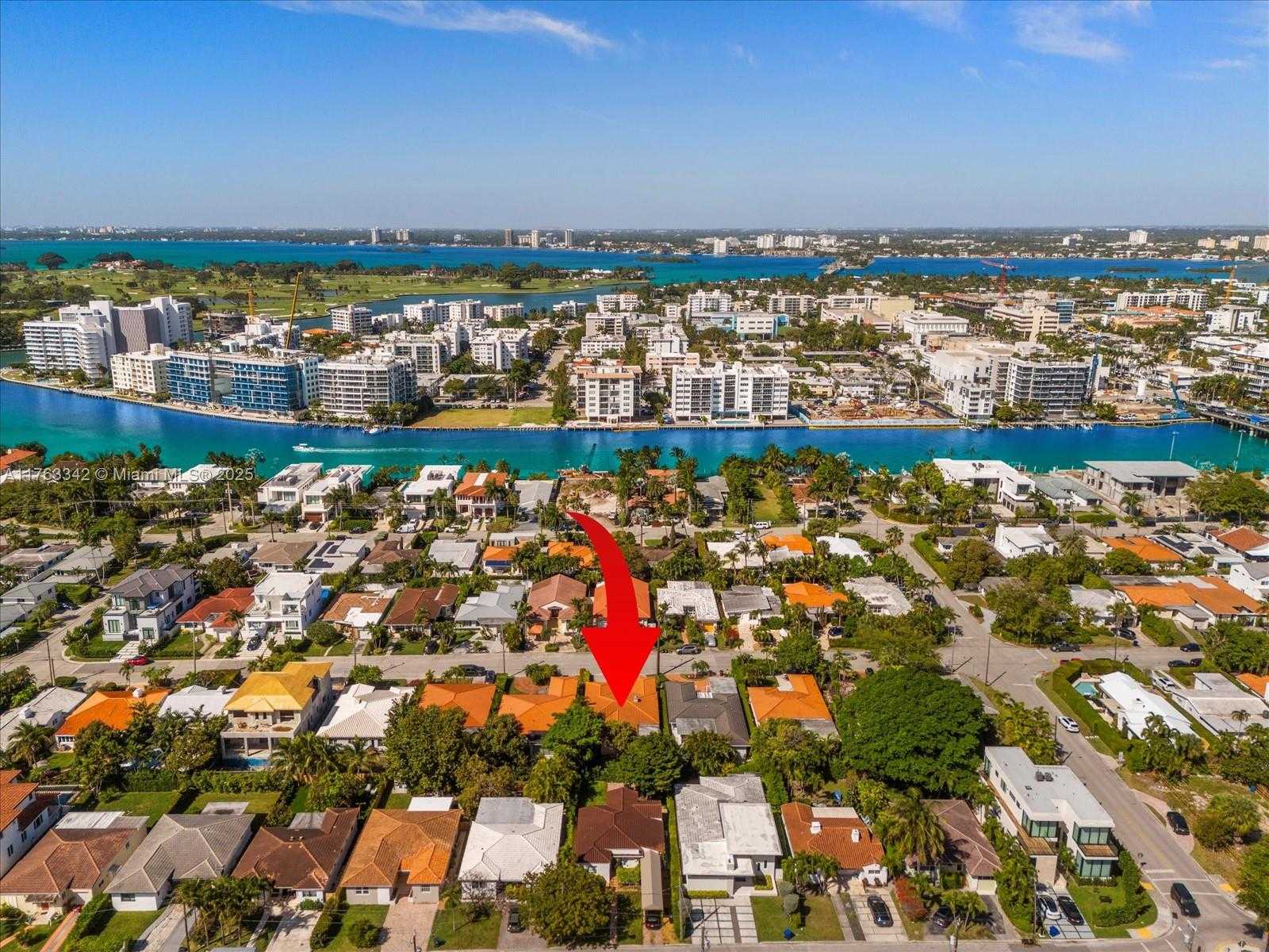 Small Image of 9457 CARLYLE AVE, Surfside Number 66
