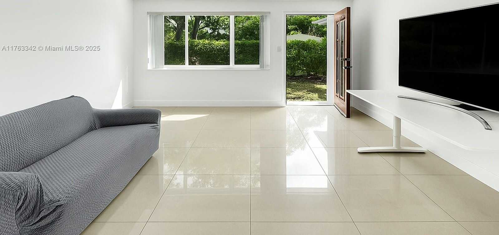Small Image of 9457 CARLYLE AVE, Surfside Number 8