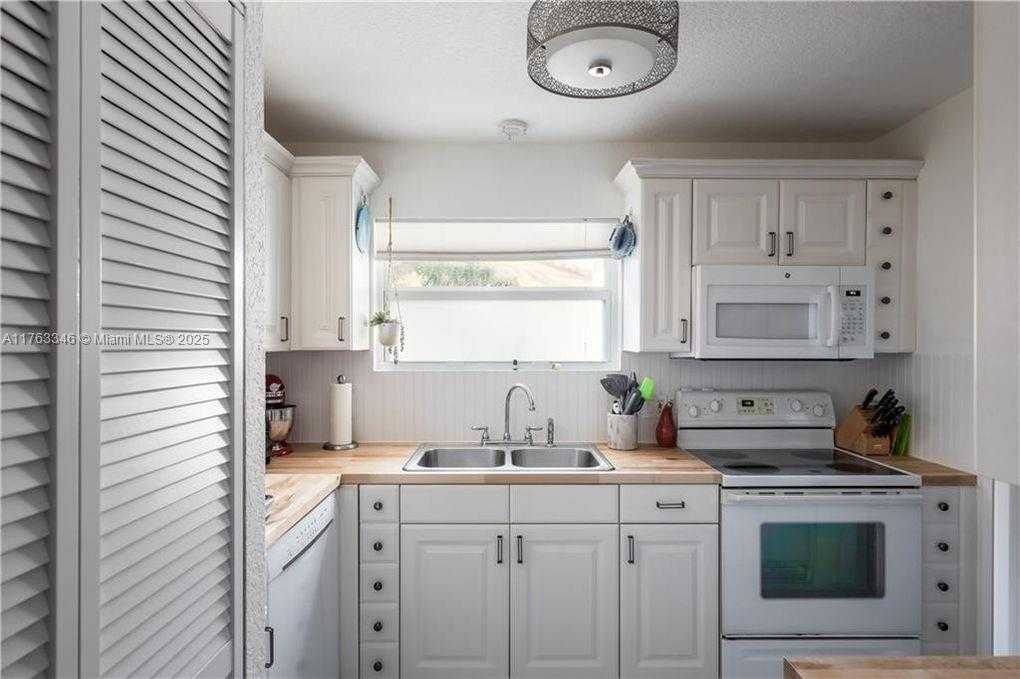 Small Image of 912 SOUTH 15TH AVE, Hollywood Number 4