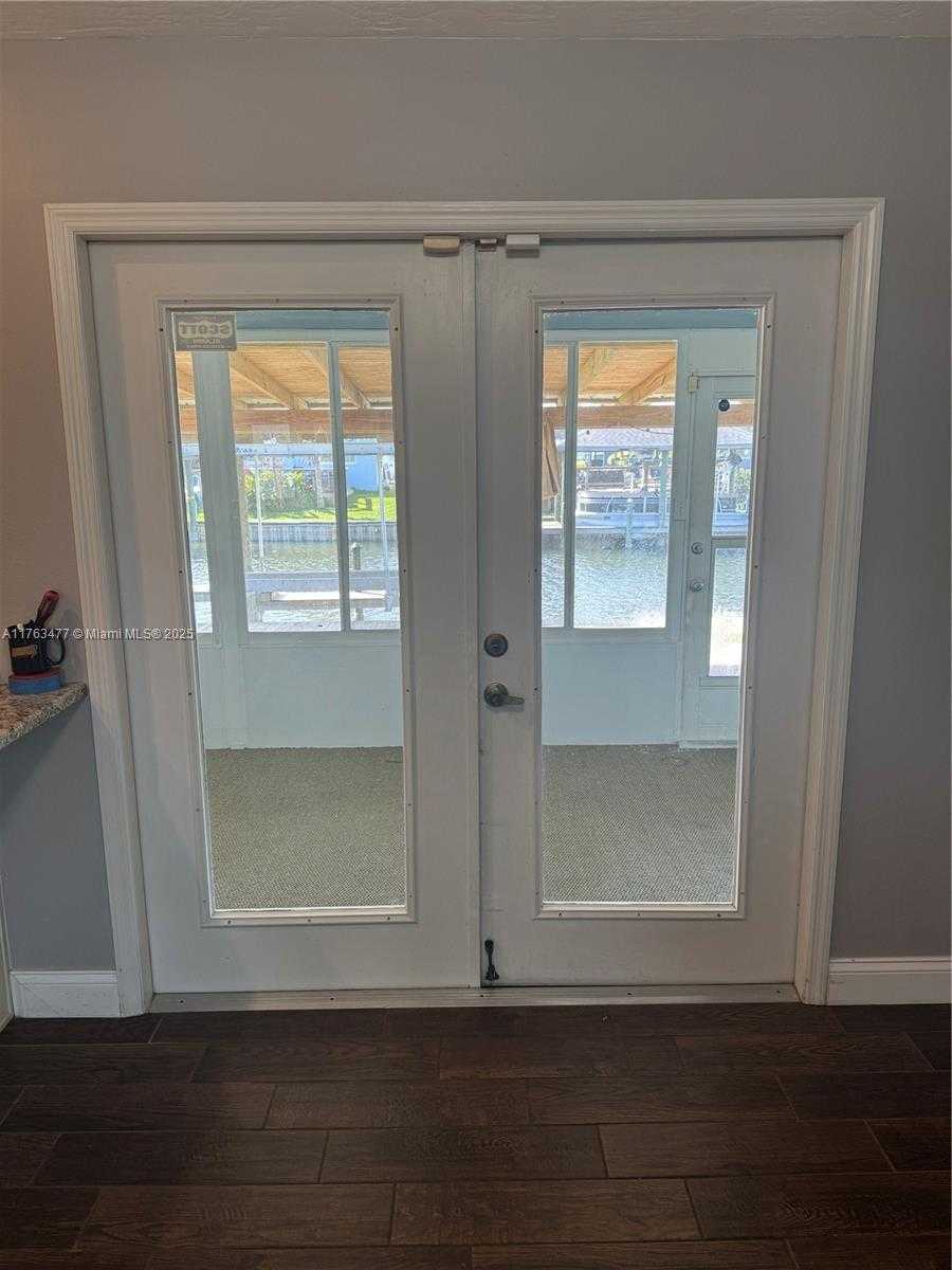 Small Image of 445 DIANA BLVD, Other City - In The State Of Florida Number 16