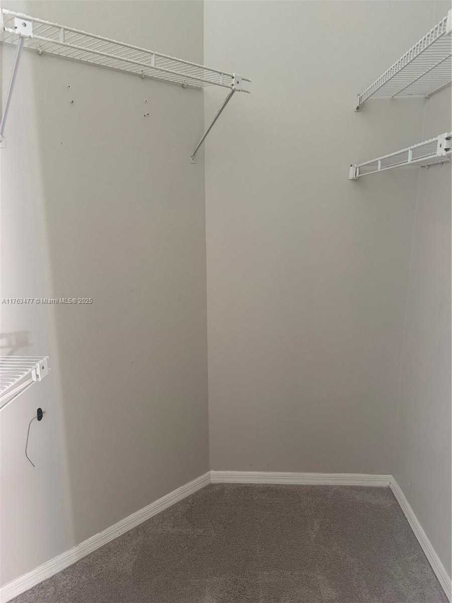 Small Image of 445 DIANA BLVD, Other City - In The State Of Florida Number 17