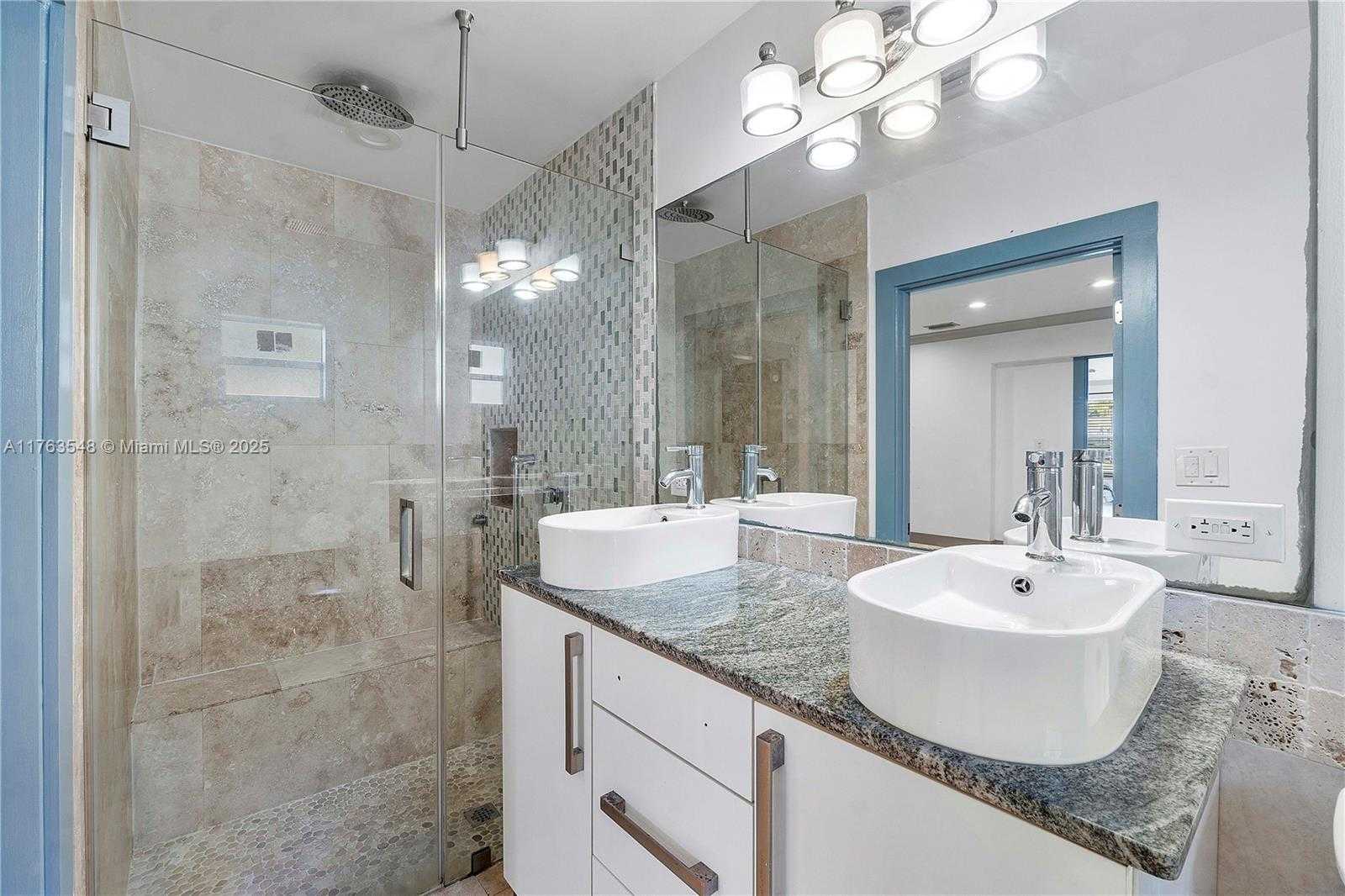 Small Image of 1541 SOUTH WEST 52ND AVE, Plantation Number 11