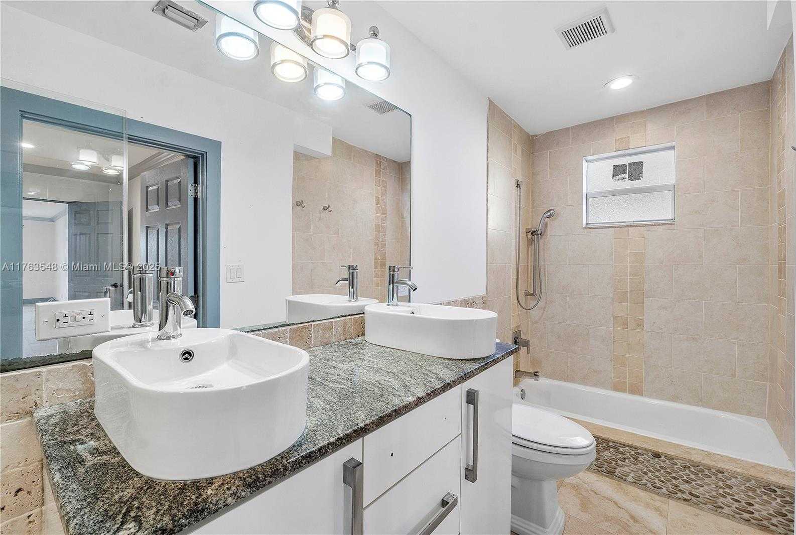Small Image of 1541 SOUTH WEST 52ND AVE, Plantation Number 12