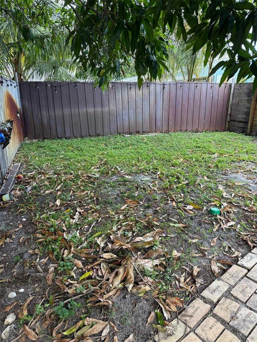 Small Image of 1541 SOUTH WEST 52ND AVE, Plantation Number 16