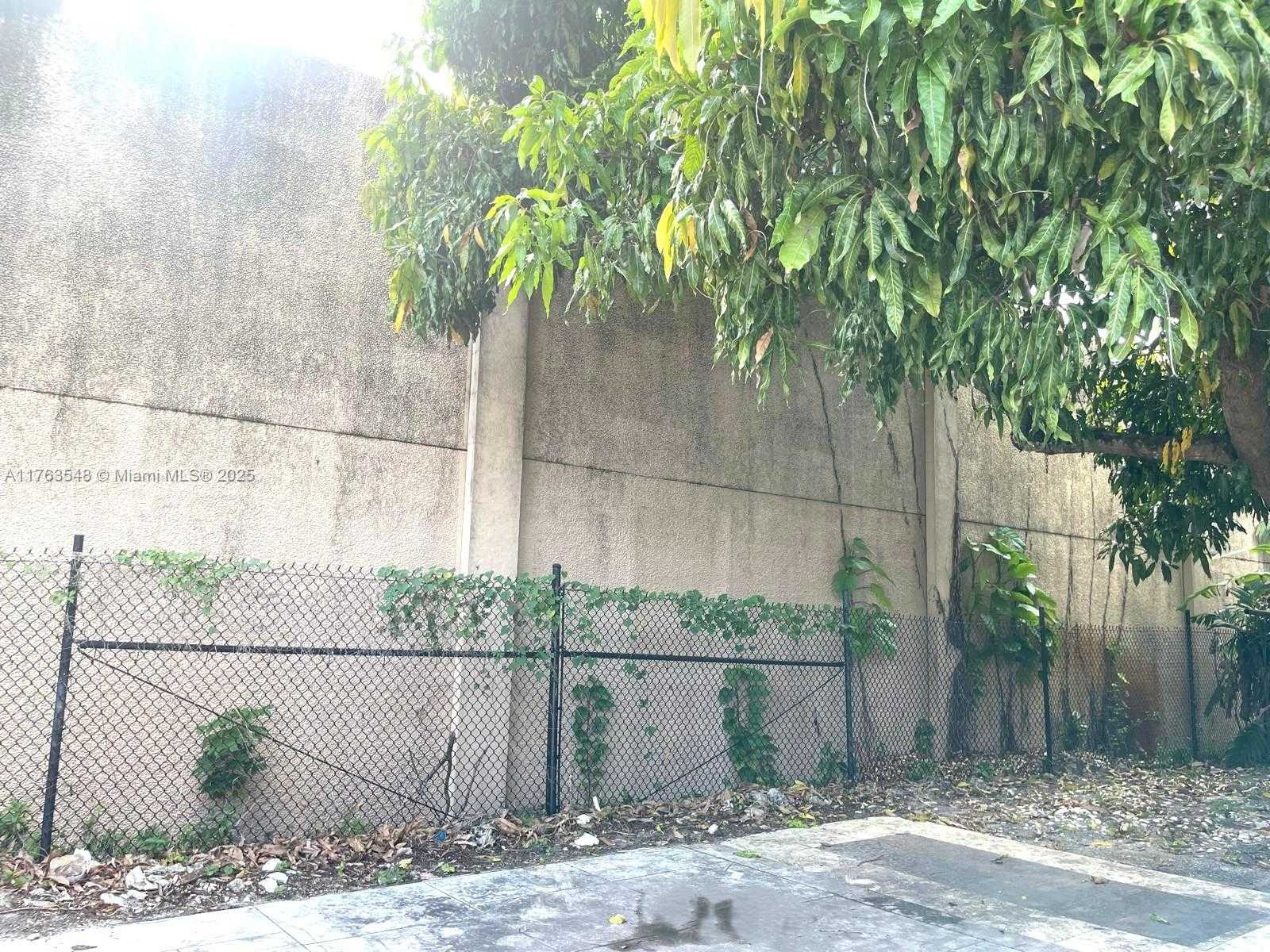 Small Image of 1541 SOUTH WEST 52ND AVE, Plantation Number 22