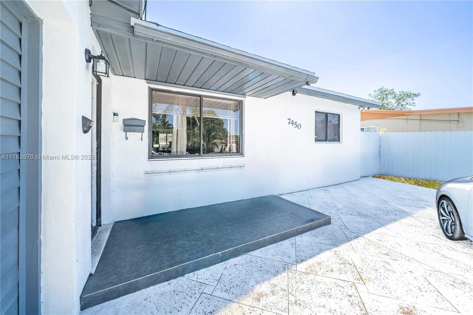 Small Image of 7450 HOPE ST, Hollywood Number 23