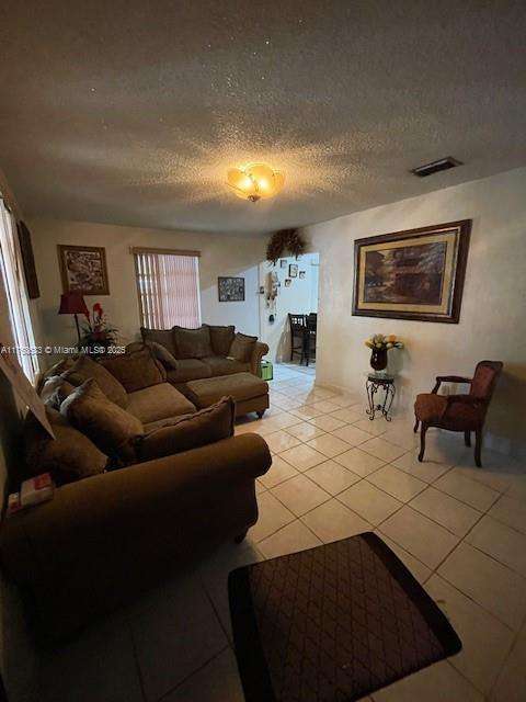 Small Image of 261 EAST 37TH ST, Hialeah Number 3