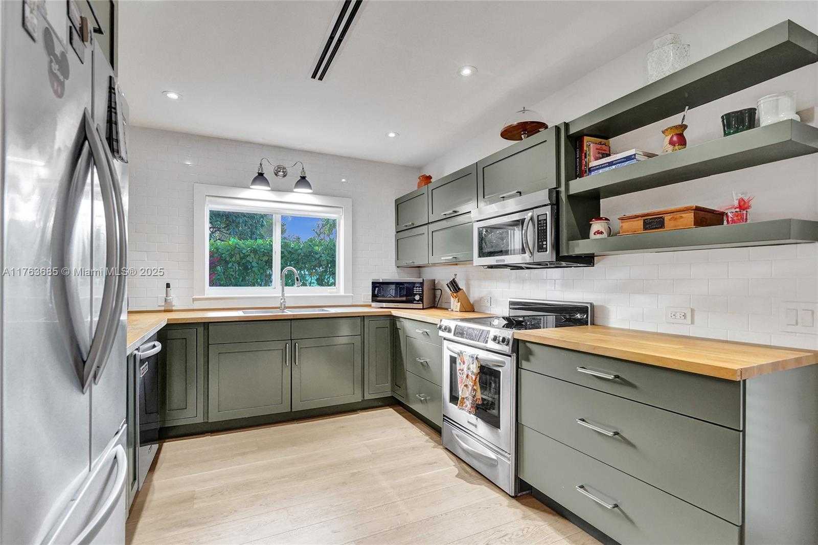 Small Image of 1223 NORTH EAST 102ND ST, Miami Shores Number 12