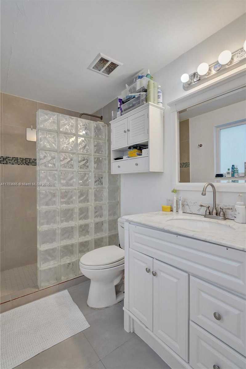 Small Image of 1223 NORTH EAST 102ND ST, Miami Shores Number 27