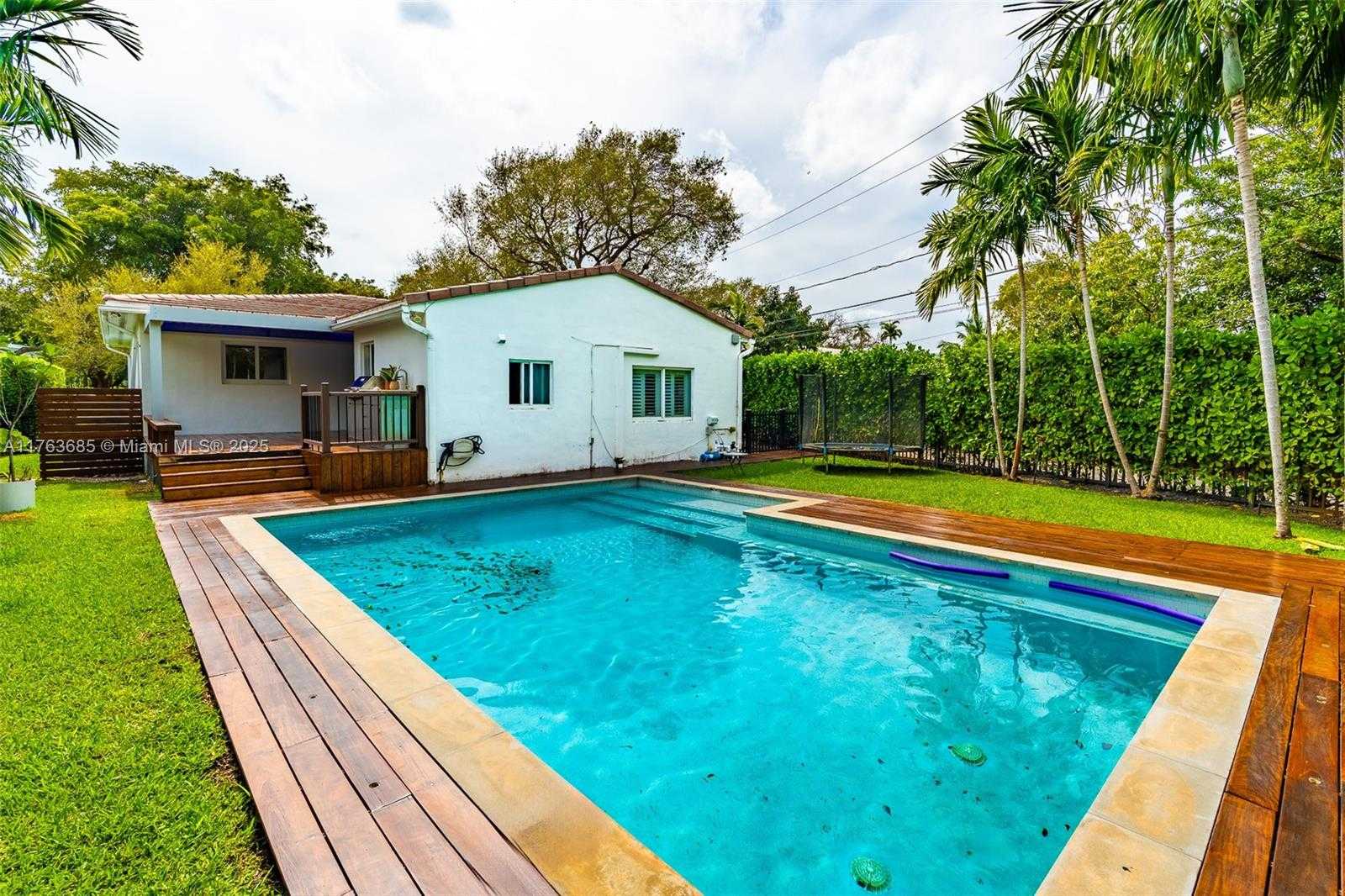 Small Image of 1223 NORTH EAST 102ND ST, Miami Shores Number 32