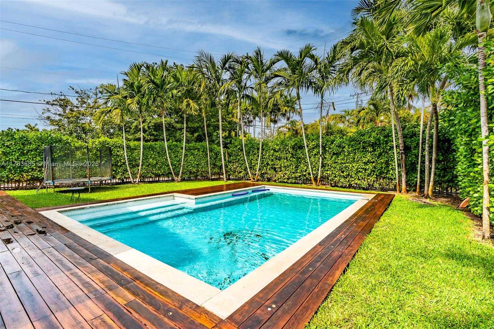 Small Image of 1223 NORTH EAST 102ND ST, Miami Shores Number 35