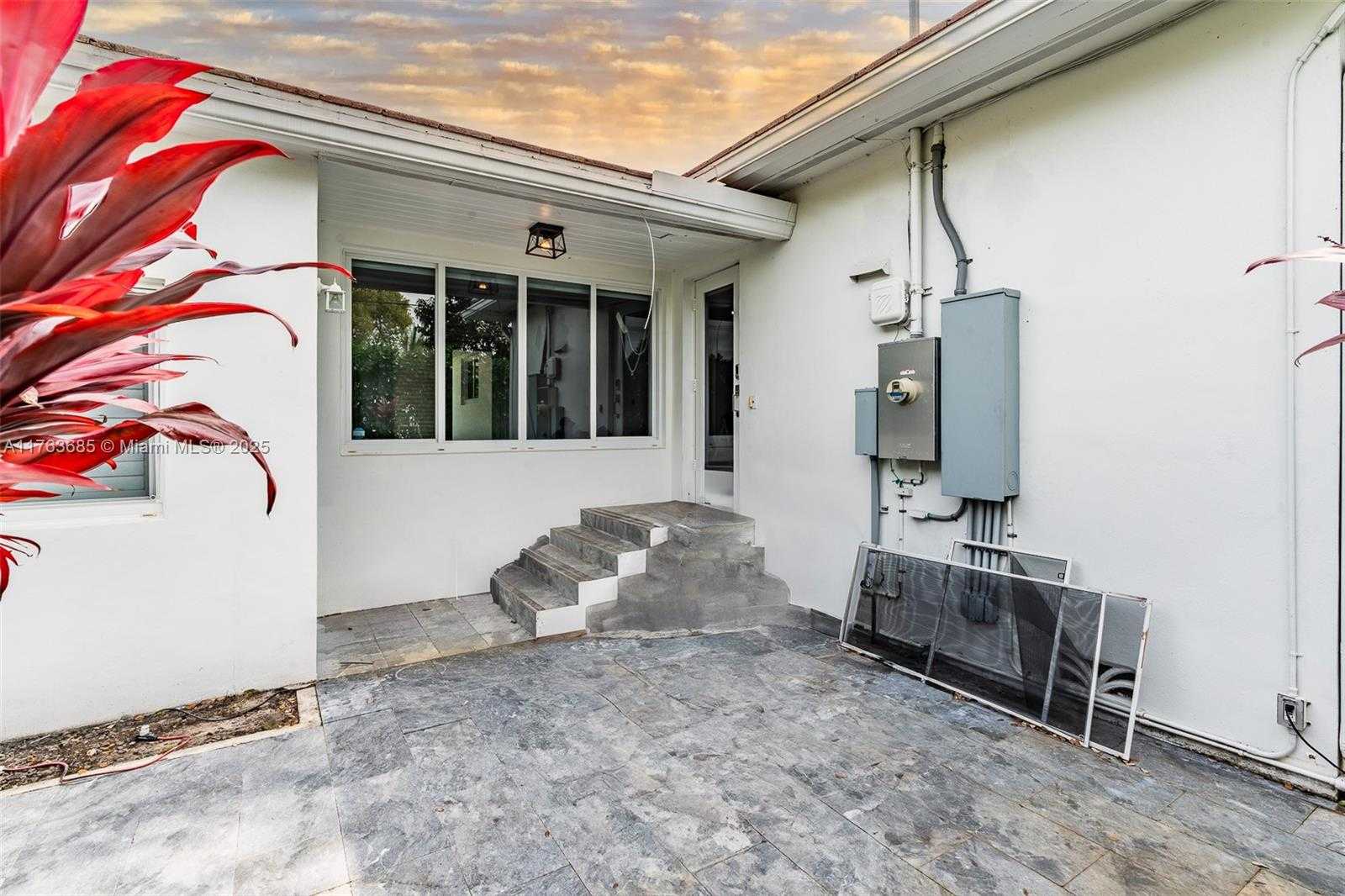 Small Image of 1223 NORTH EAST 102ND ST, Miami Shores Number 38