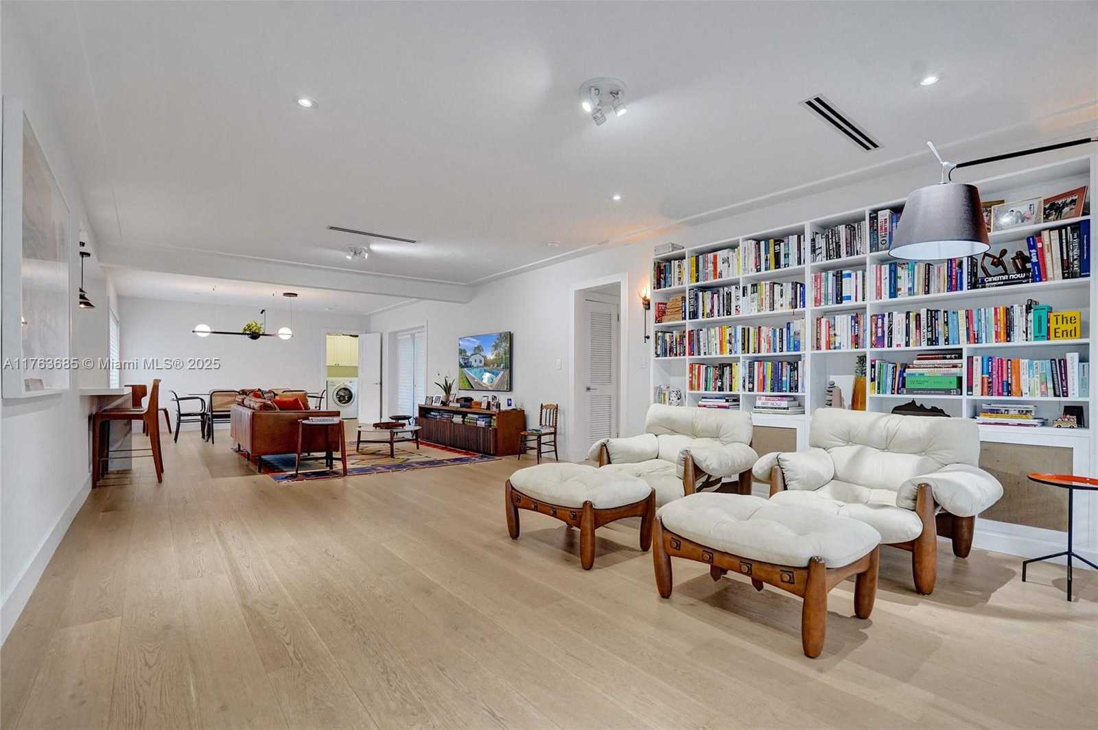 Small Image of 1223 NORTH EAST 102ND ST, Miami Shores Number 4
