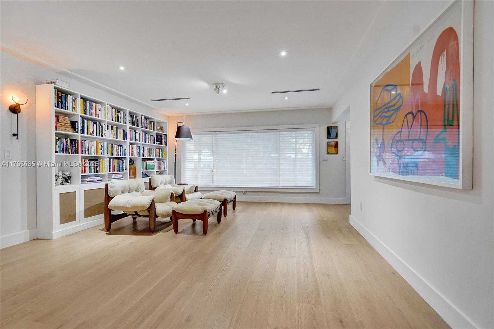 Small Image of 1223 NORTH EAST 102ND ST, Miami Shores Number 6