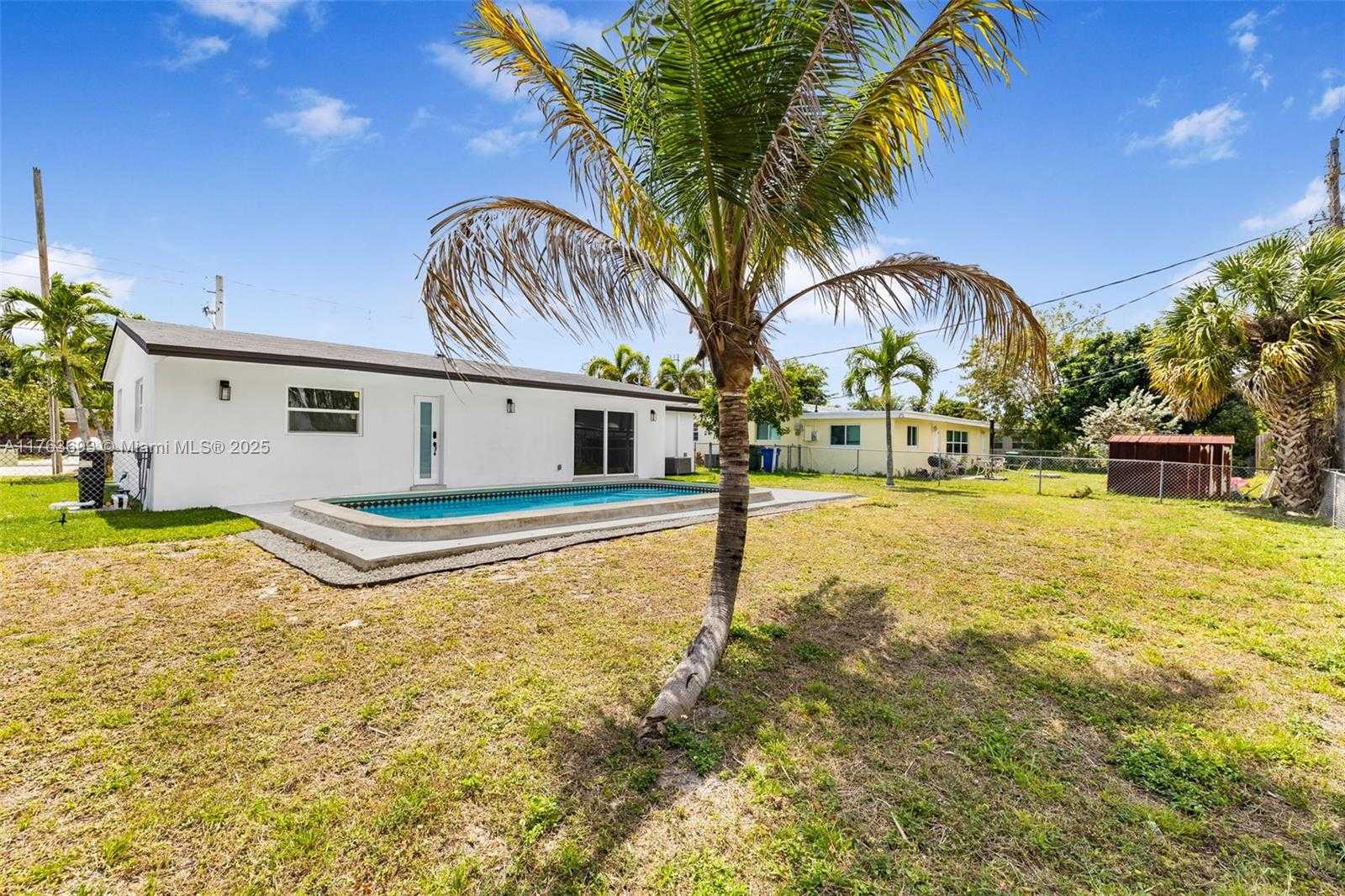 Small Image of 6335 SOUTHGATE BLVD, Margate Number 36