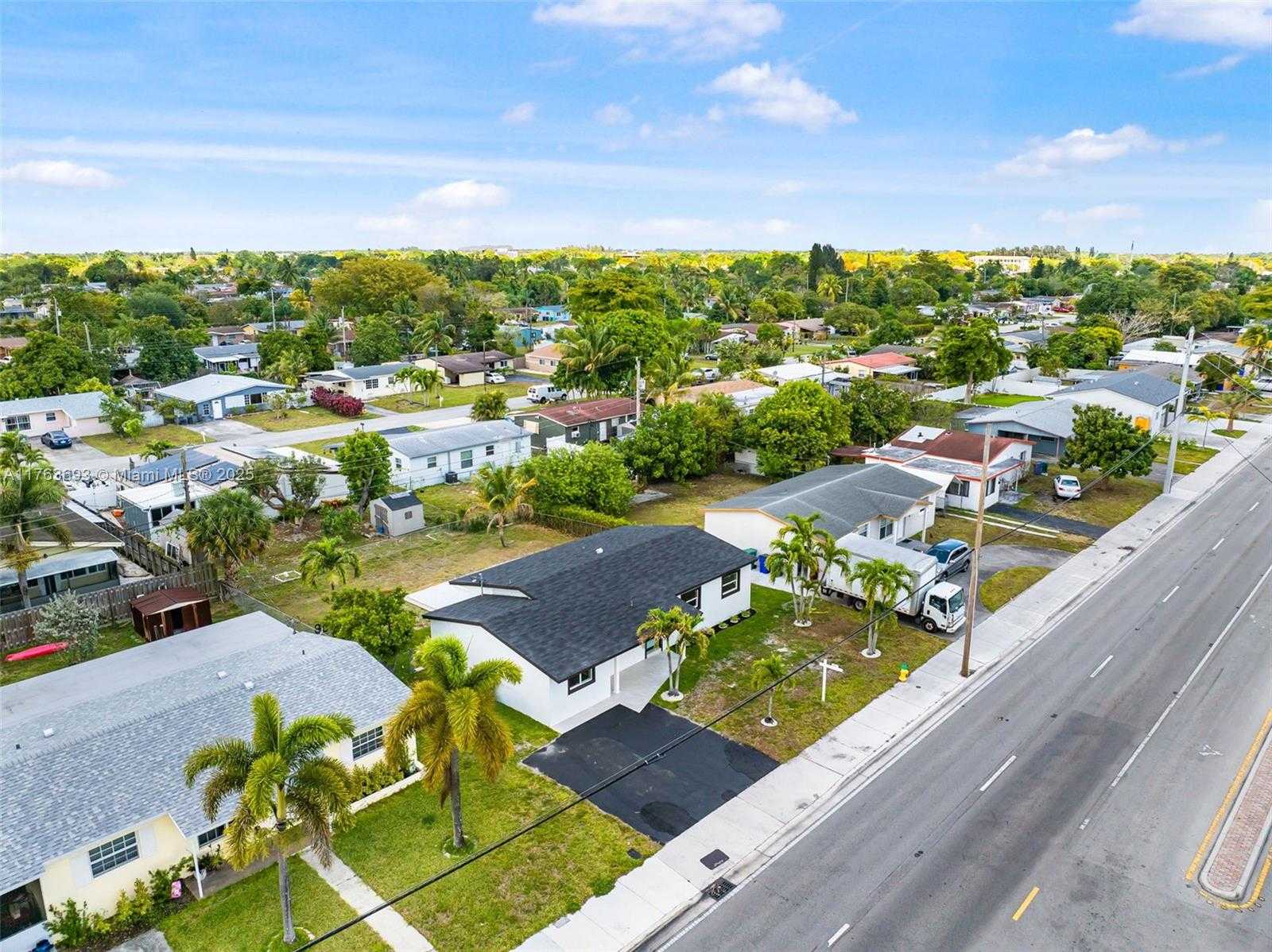 Small Image of 6335 SOUTHGATE BLVD, Margate Number 41