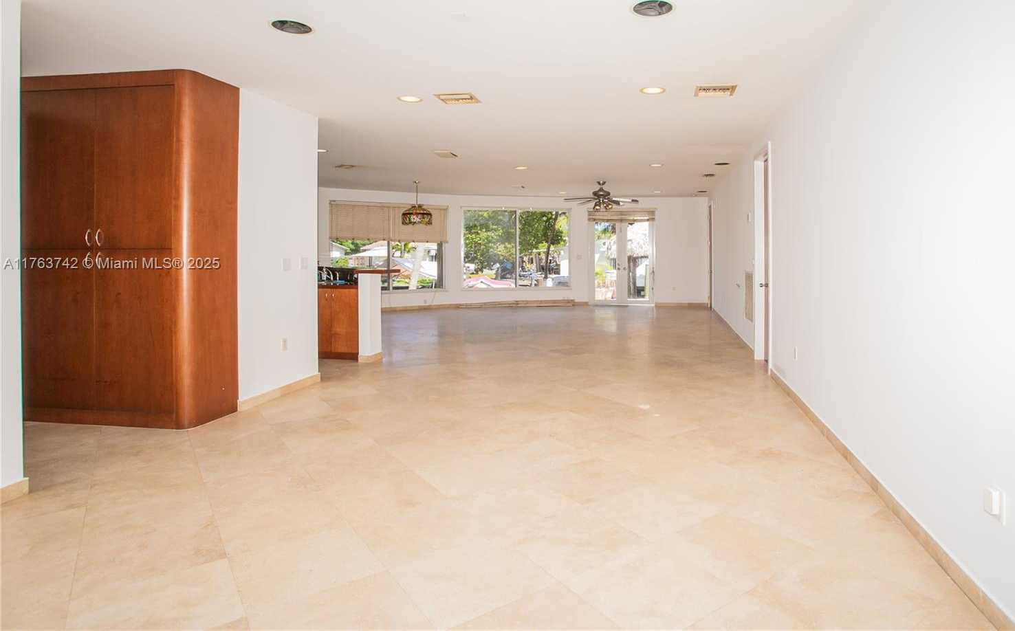Small Image of 4750 SOUTH WEST 43RD AVE, Dania Beach Number 13