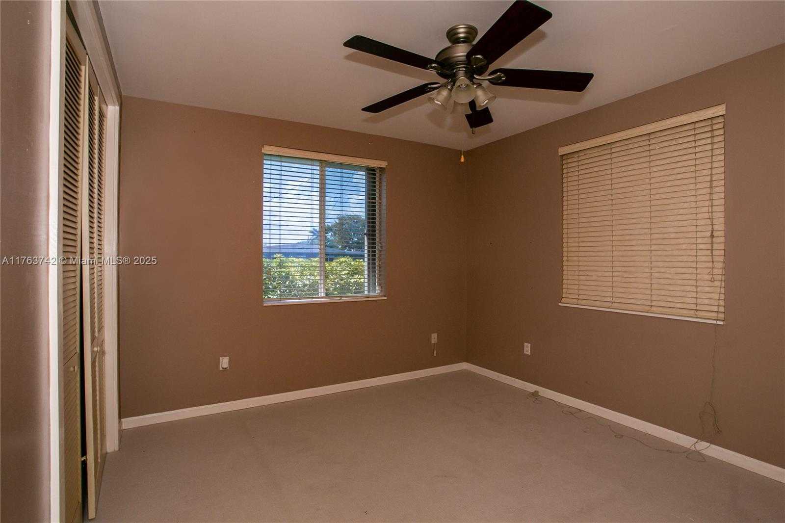 Small Image of 4750 SOUTH WEST 43RD AVE, Dania Beach Number 21