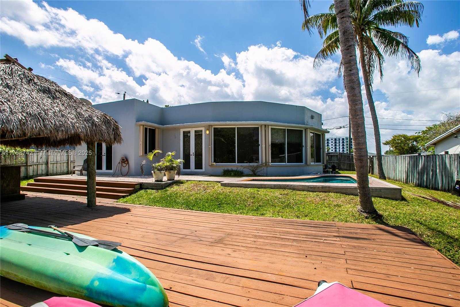 Small Image of 4750 SOUTH WEST 43RD AVE, Dania Beach Number 7