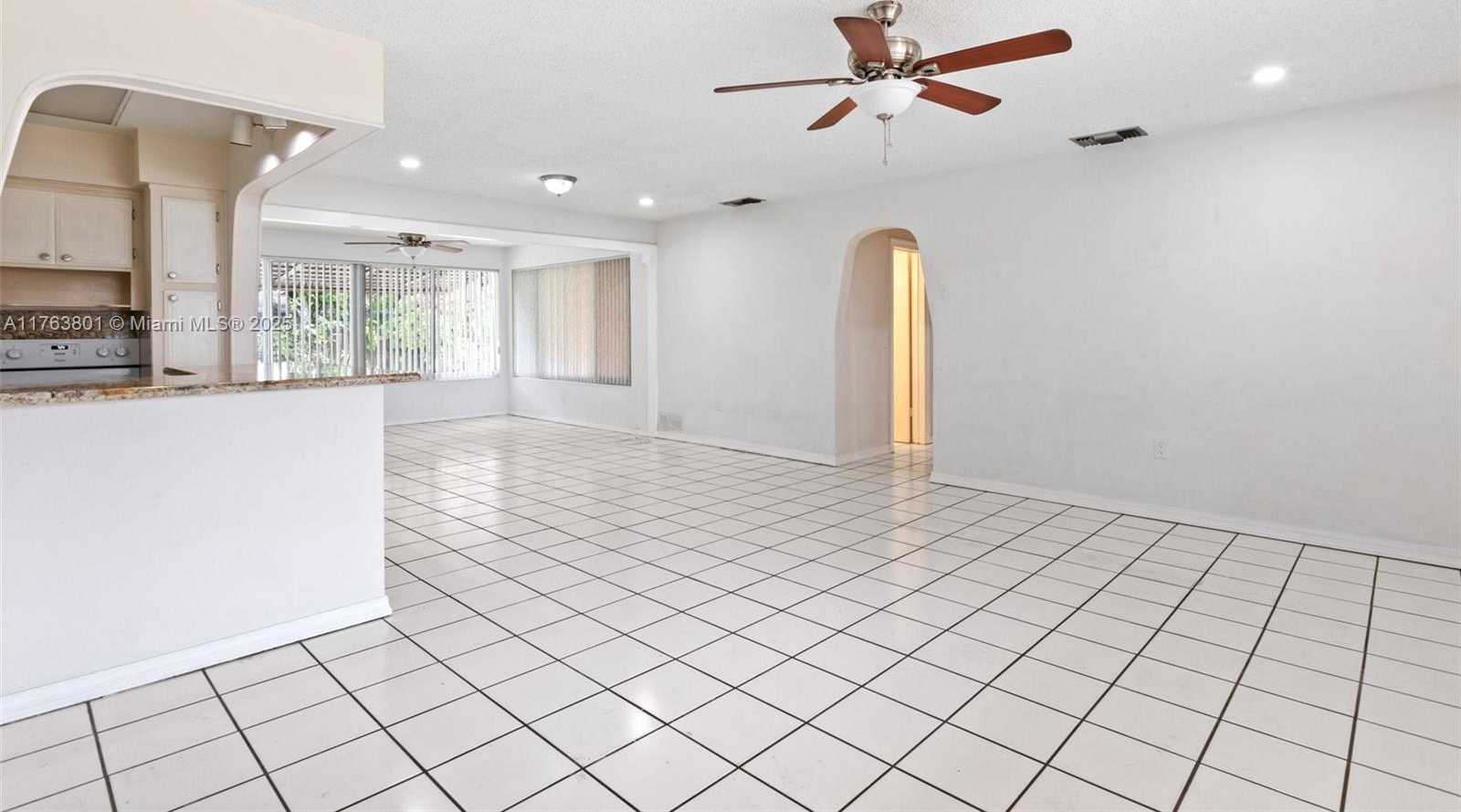 Small Image of 8131 NORTH WEST 12TH ST, Pembroke Pines Number 2