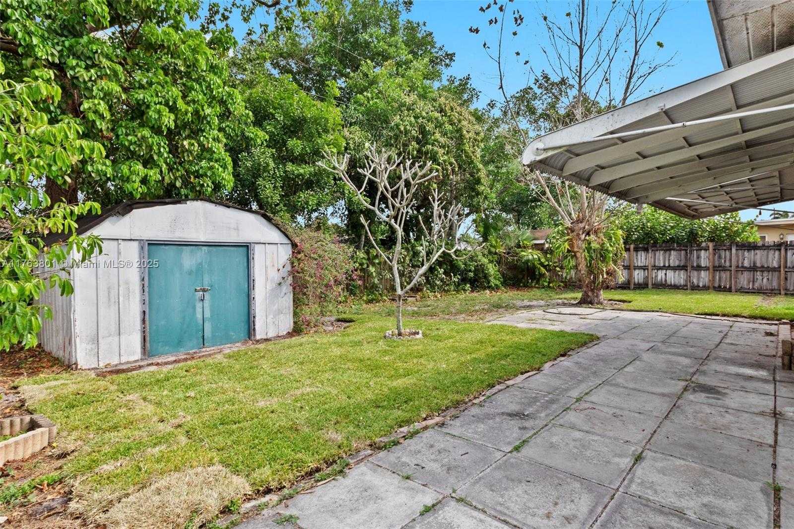 Small Image of 8131 NORTH WEST 12TH ST, Pembroke Pines Number 20