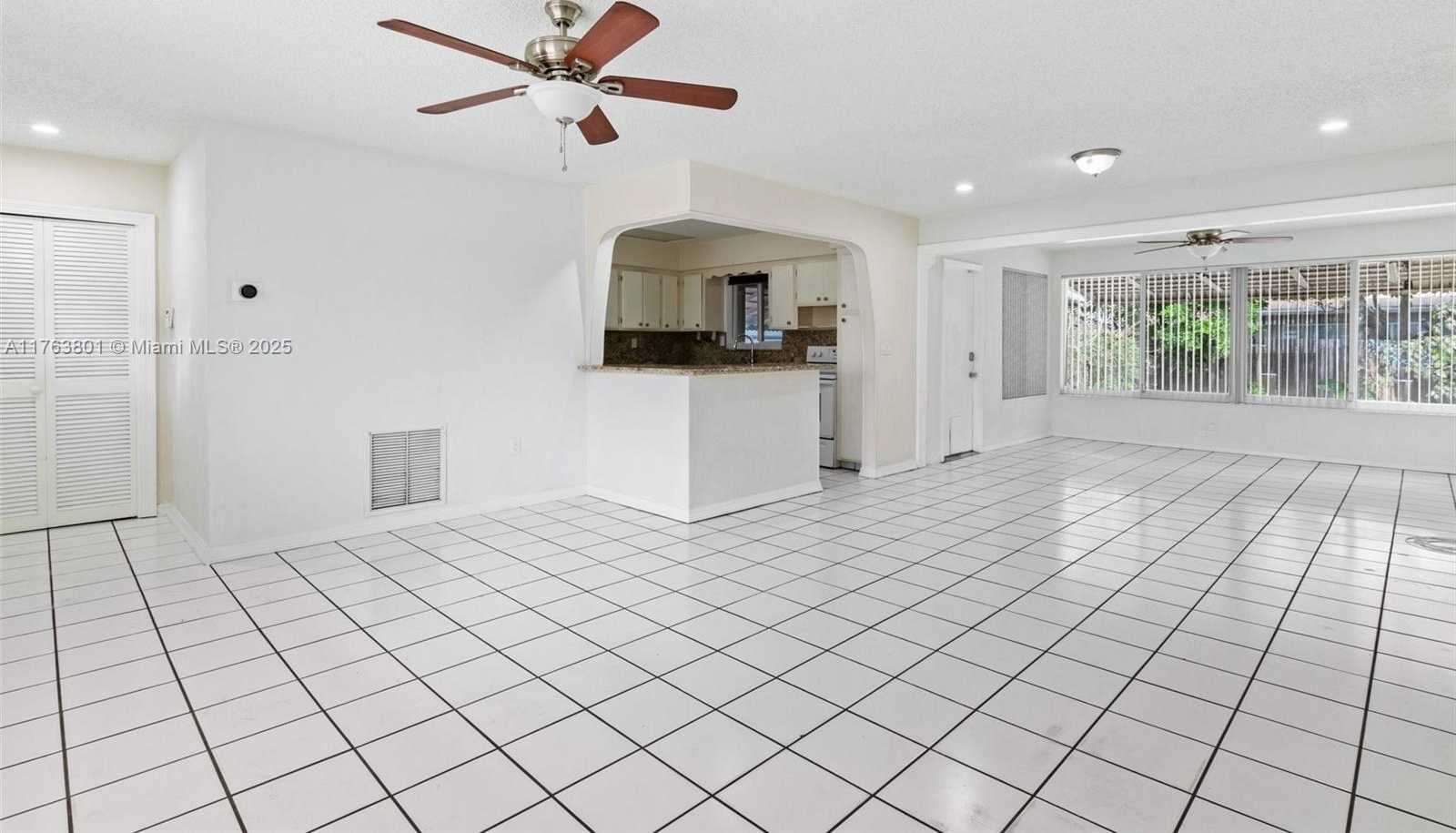 Small Image of 8131 NORTH WEST 12TH ST, Pembroke Pines Number 3