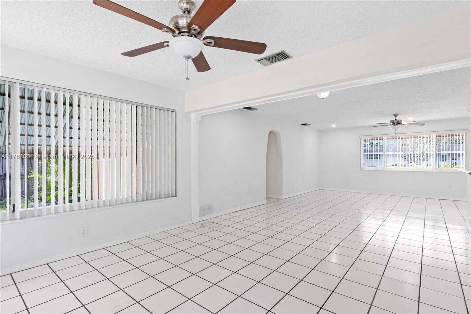 Small Image of 8131 NORTH WEST 12TH ST, Pembroke Pines Number 6