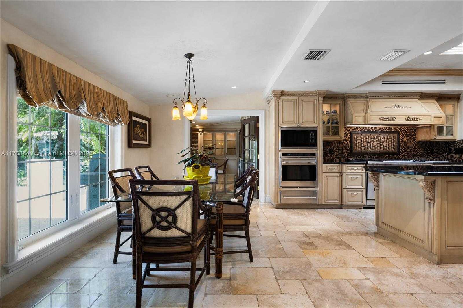 Small Image of 4620 GRANADA BLVD, Coral Gables Number 12