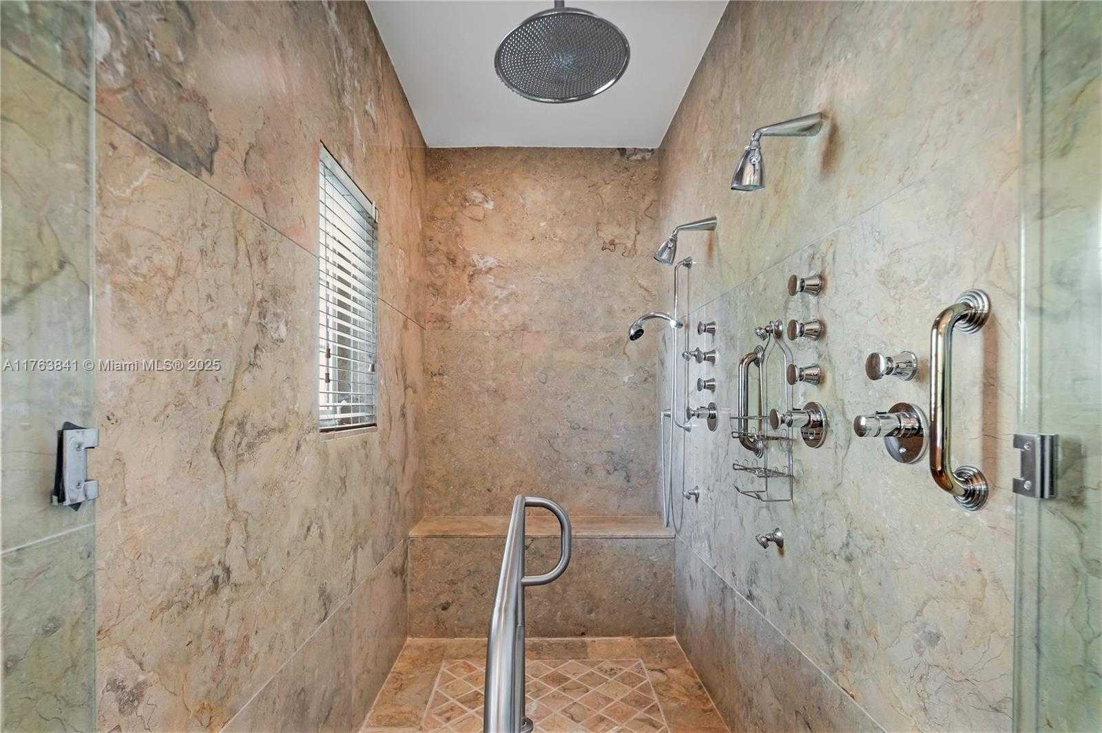 Small Image of 4620 GRANADA BLVD, Coral Gables Number 26