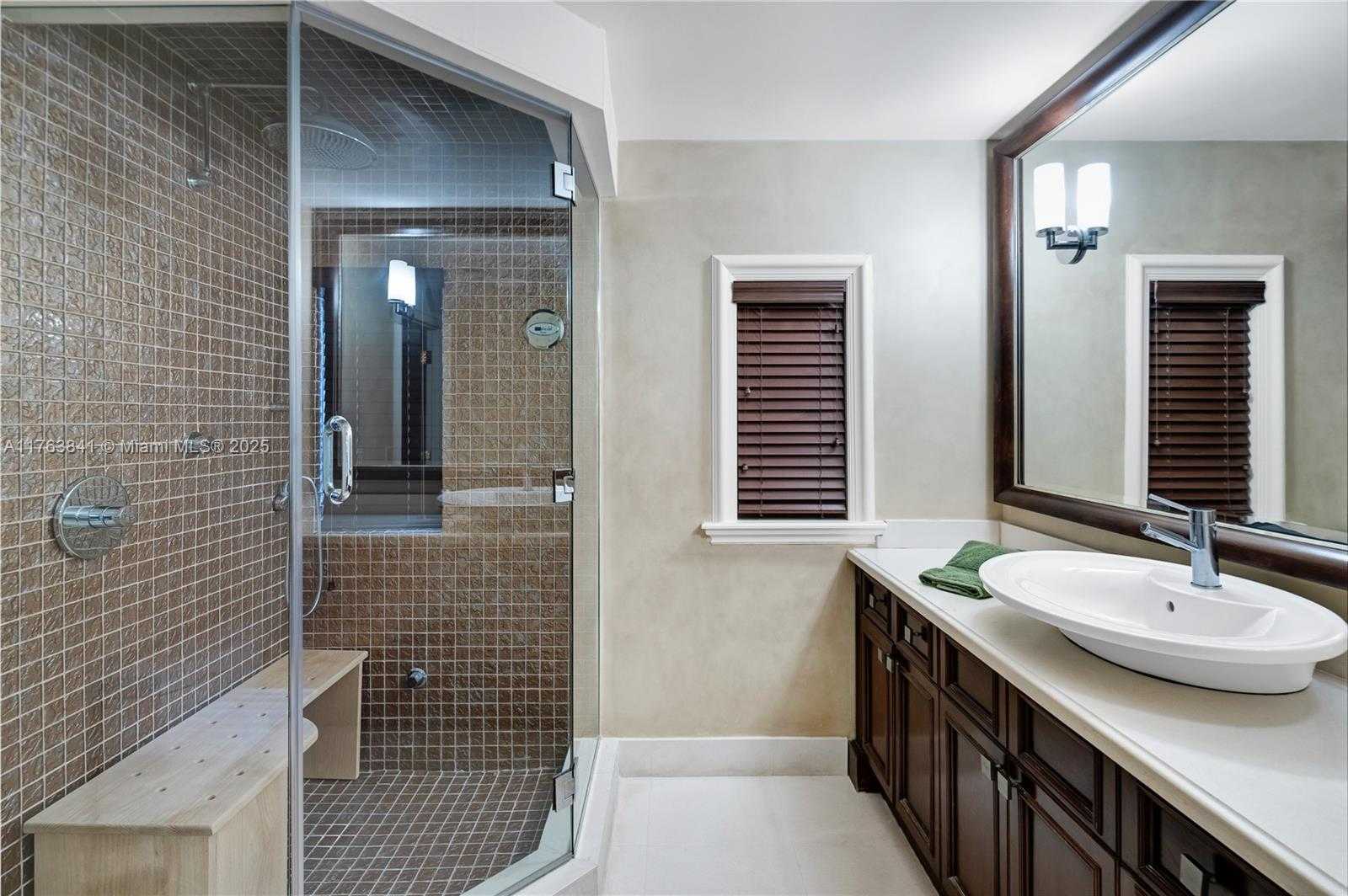 Small Image of 4620 GRANADA BLVD, Coral Gables Number 29