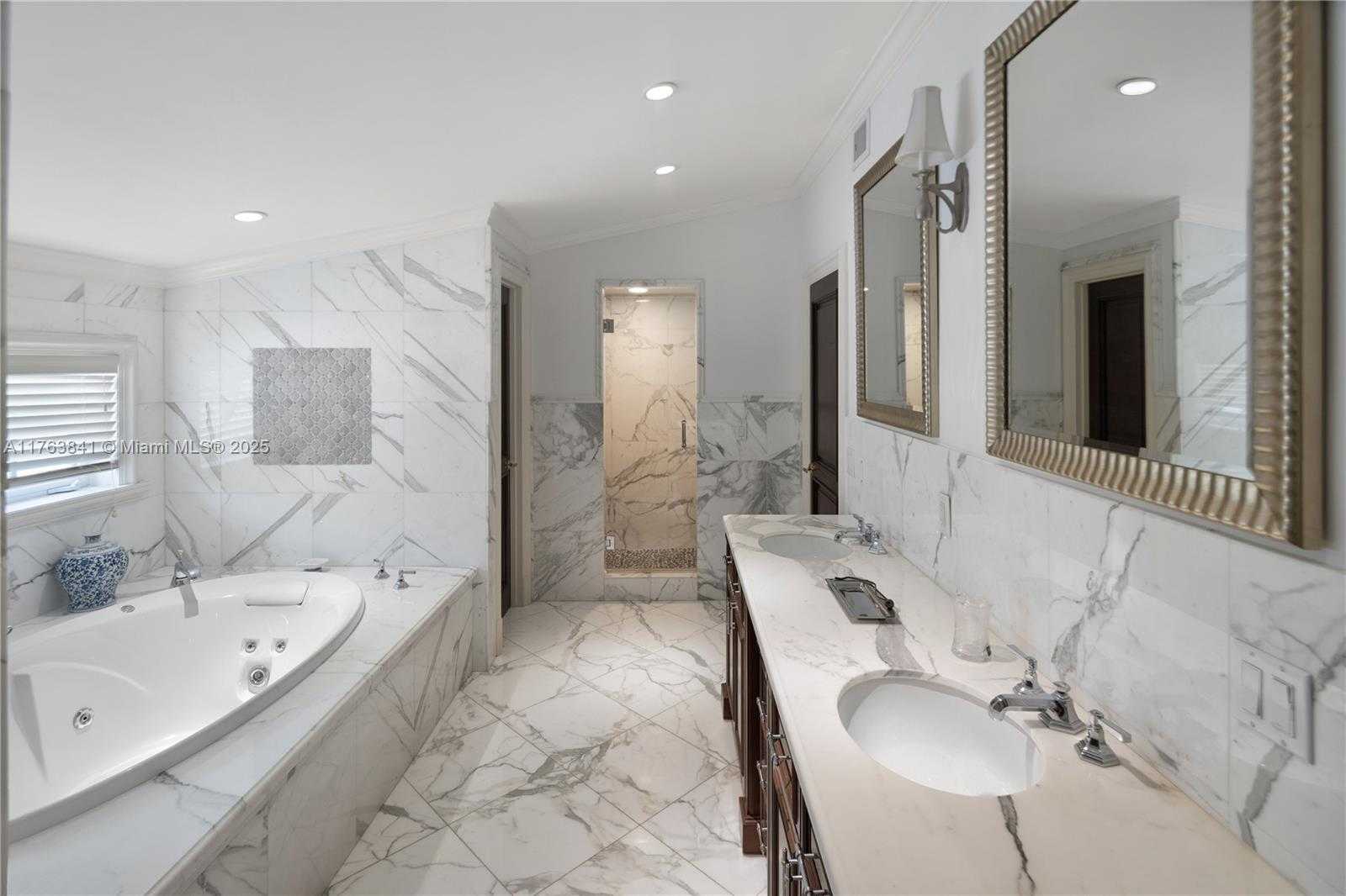 Small Image of 4620 GRANADA BLVD, Coral Gables Number 36
