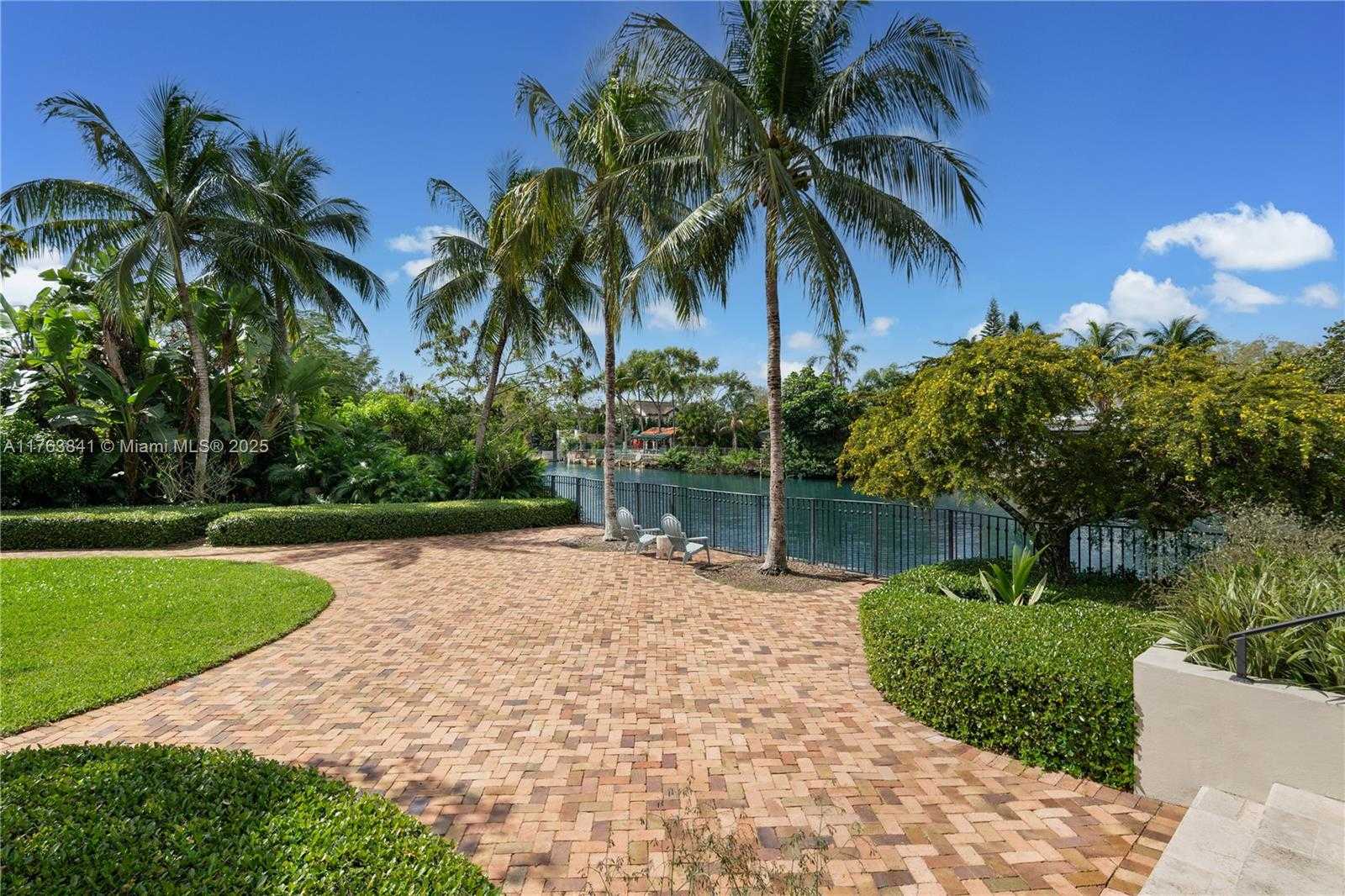 Small Image of 4620 GRANADA BLVD, Coral Gables Number 52
