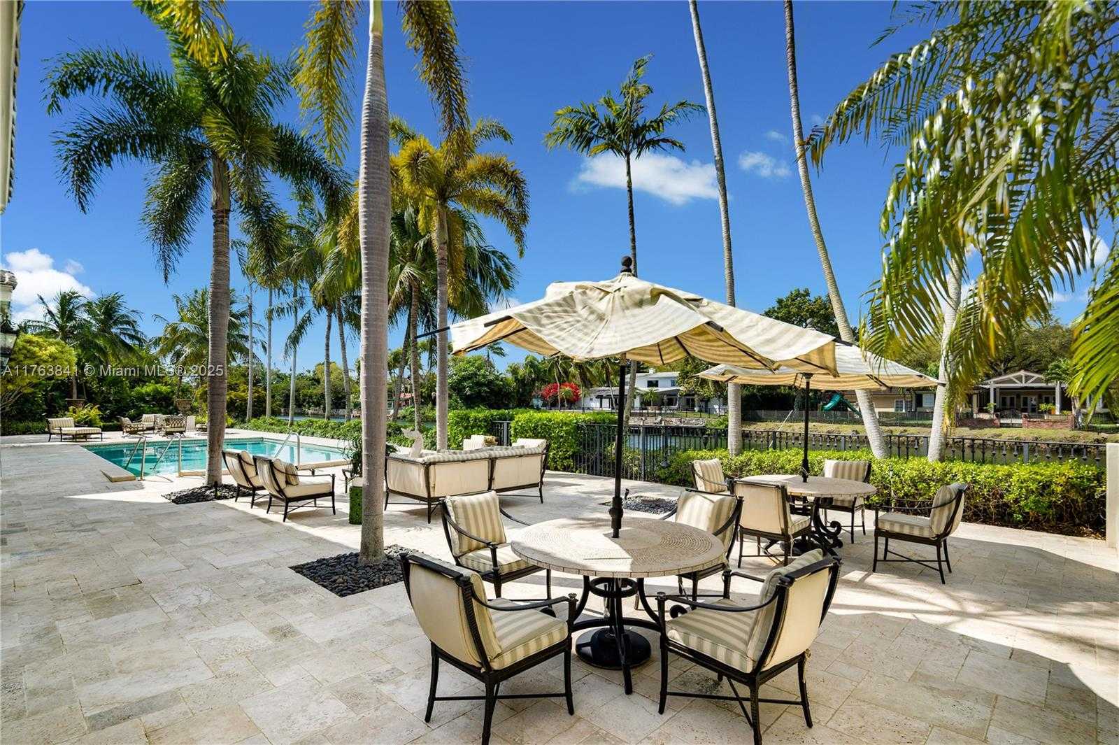 Small Image of 4620 GRANADA BLVD, Coral Gables Number 59