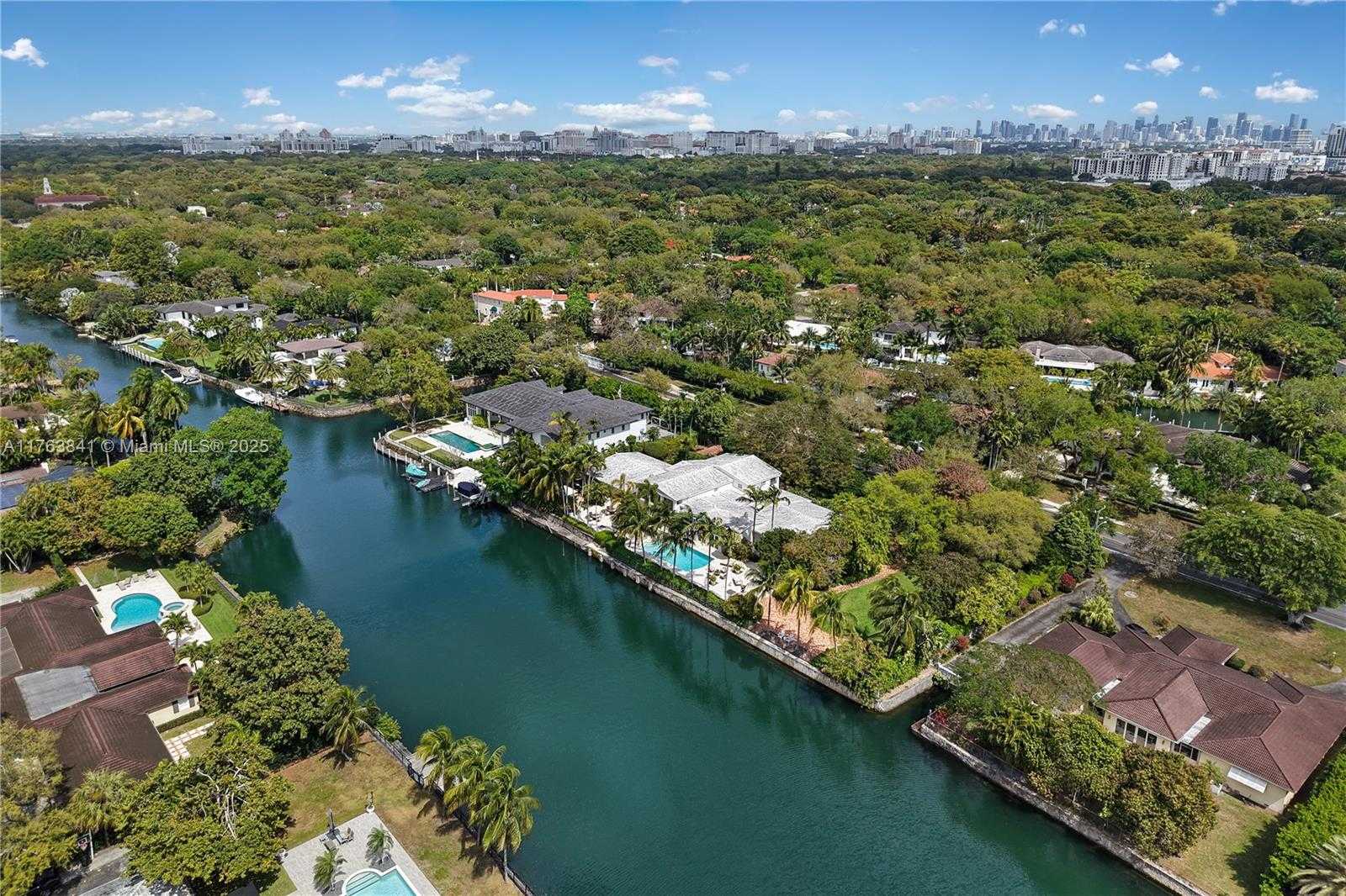 Small Image of 4620 GRANADA BLVD, Coral Gables Number 63